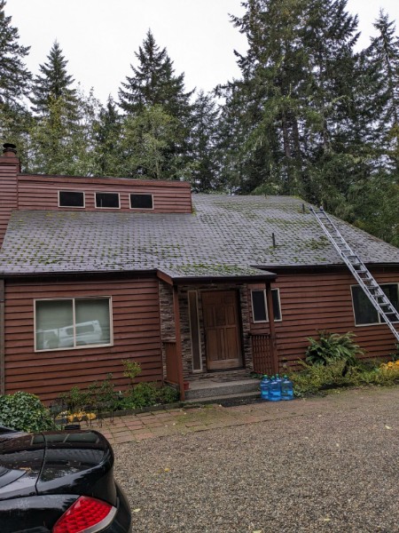 Top Quality Moss Removal and Gutter Cleaning in Silverdale Washington