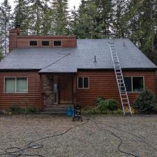 Top-Quality-Moss-Removal-and-Gutter-Cleaning-in-Silverdale-Washington 1